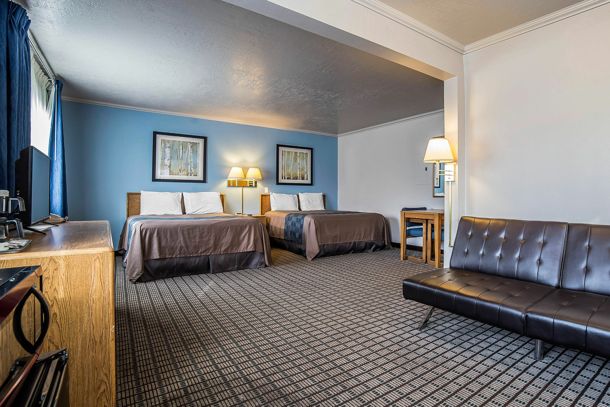 Econo Lodge Inn & Suites Logan Bagian luar foto